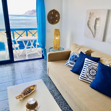 Mirador Del Risco De Famara Apartment Exterior photo