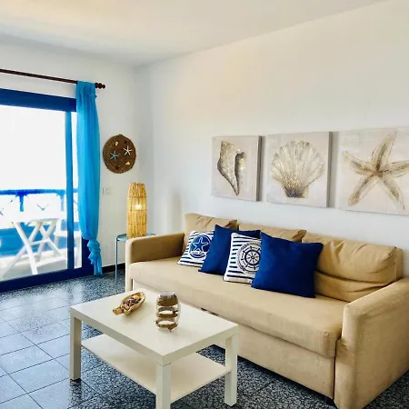 Mirador Del Risco De Famara Apartment Exterior photo