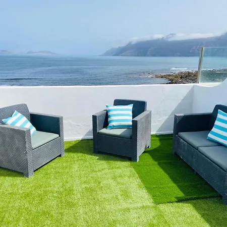Mirador Del Risco De Famara Apartment Exterior photo